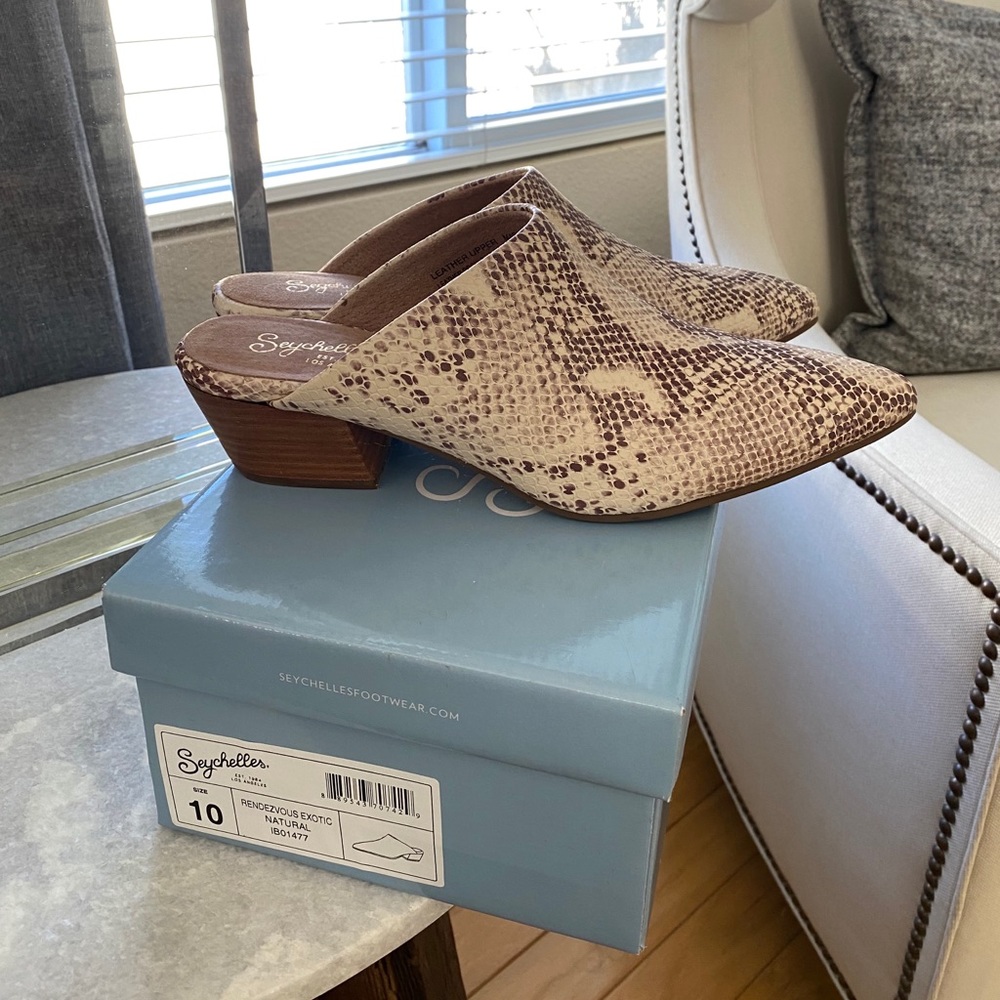 Seychelles Rendezvous Exotic natural mule Size 10